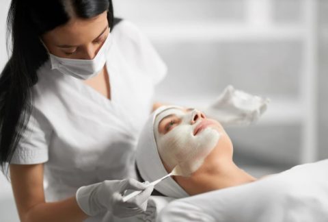 Cosmetología y Terapeútica facial y corporal